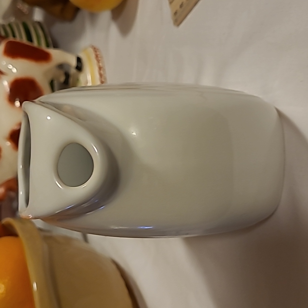 Small Fiesta disk pitcher - Picture 2 of 4